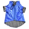 Abrigo impermeable azul